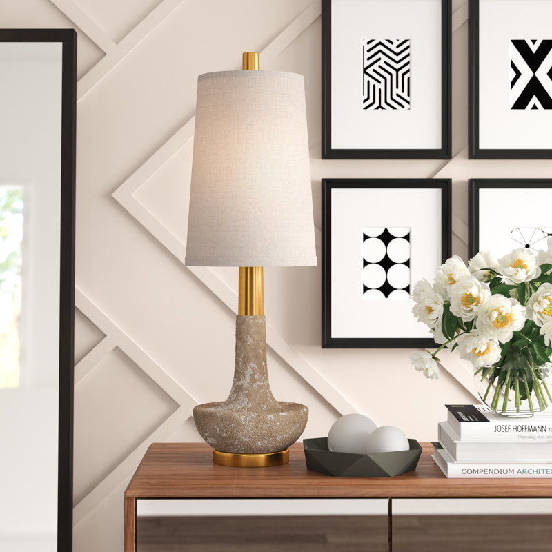 Cairistiona Metal Table Lamp