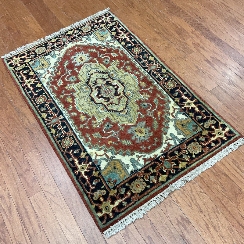 Tapis en laine fait à la main Heriz
