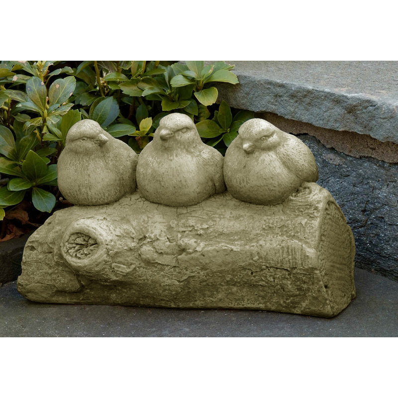 Statue de trois personnes, Mousse anglaise