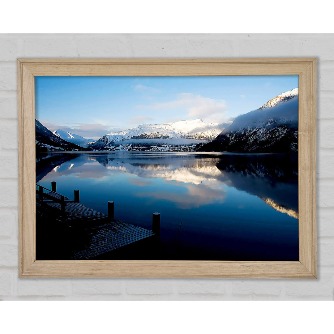 Gerahmtes Wandbild Blue Lake Calm