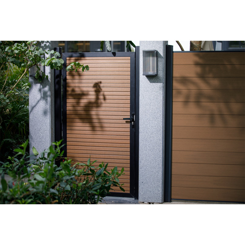 Ensemble de barrière de clôture en teck péruvien composite 38,25 po x 71,62 po avec cadre noir, Black frame and posts