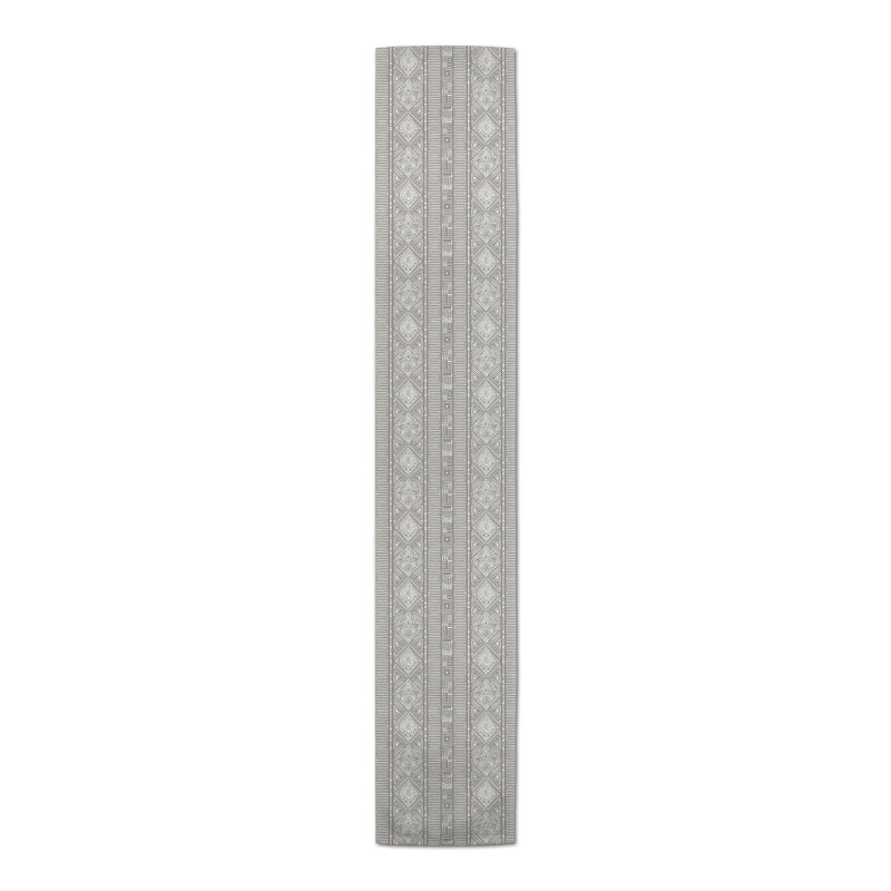 Chemin de table Nielsen, 90 po x 16 po, Gris pâle