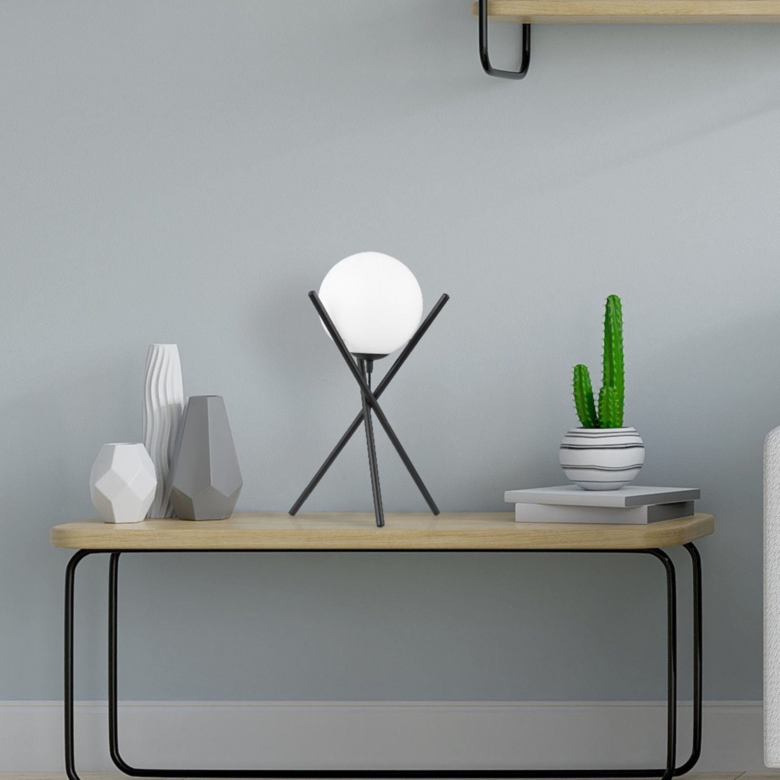 Hays Tripod Table Lamp