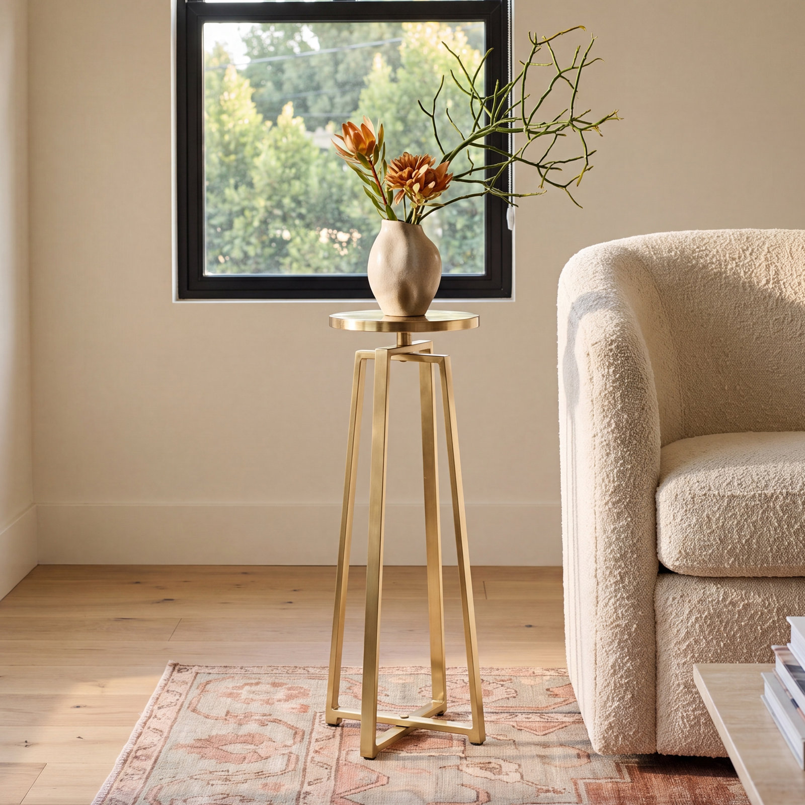 Chris End Table, Gold