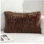 Housses de coussin à poils longs Cheer Collection-63475909-111989339-100538751