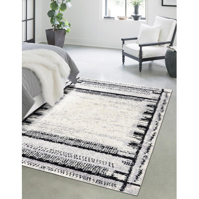 Ethelyn Indoor Rug