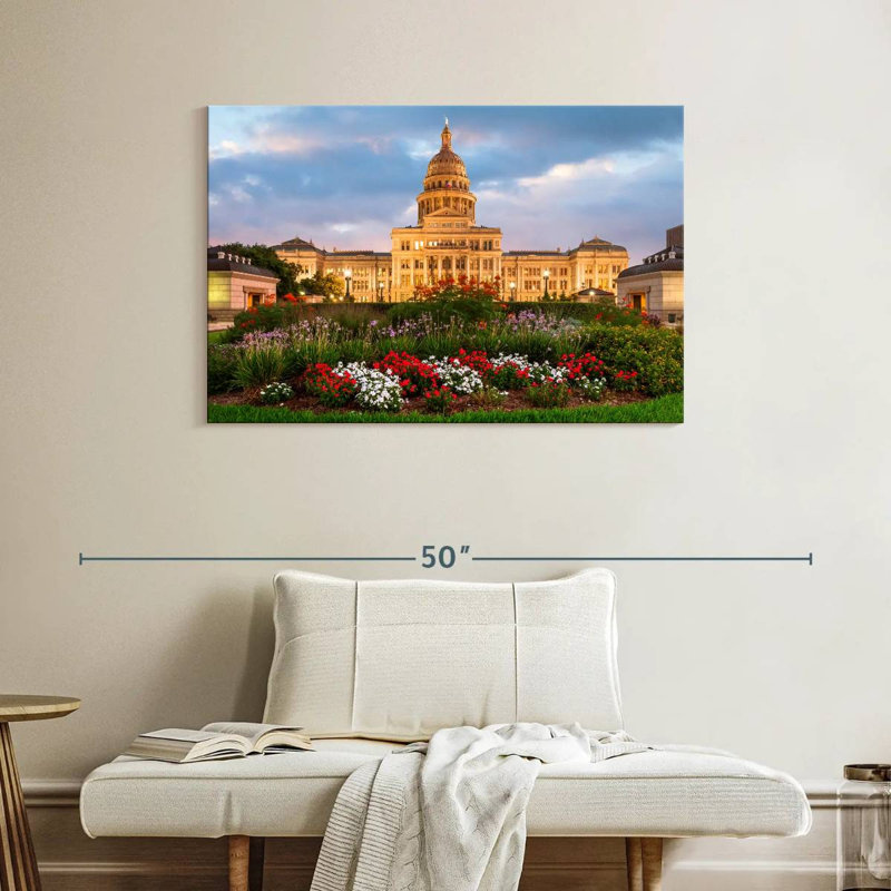 Nicci, Texas State Capitol, H 26 po x l 39 po