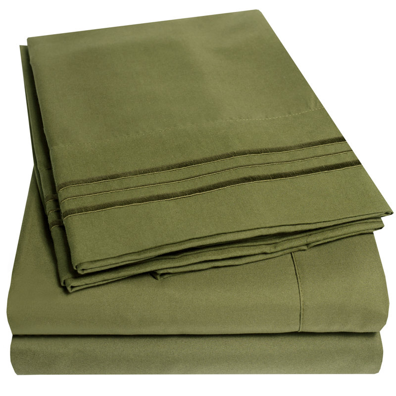 Queen Fuchsia Ultra Soft Microfiber 4-Piece Sheet Set
