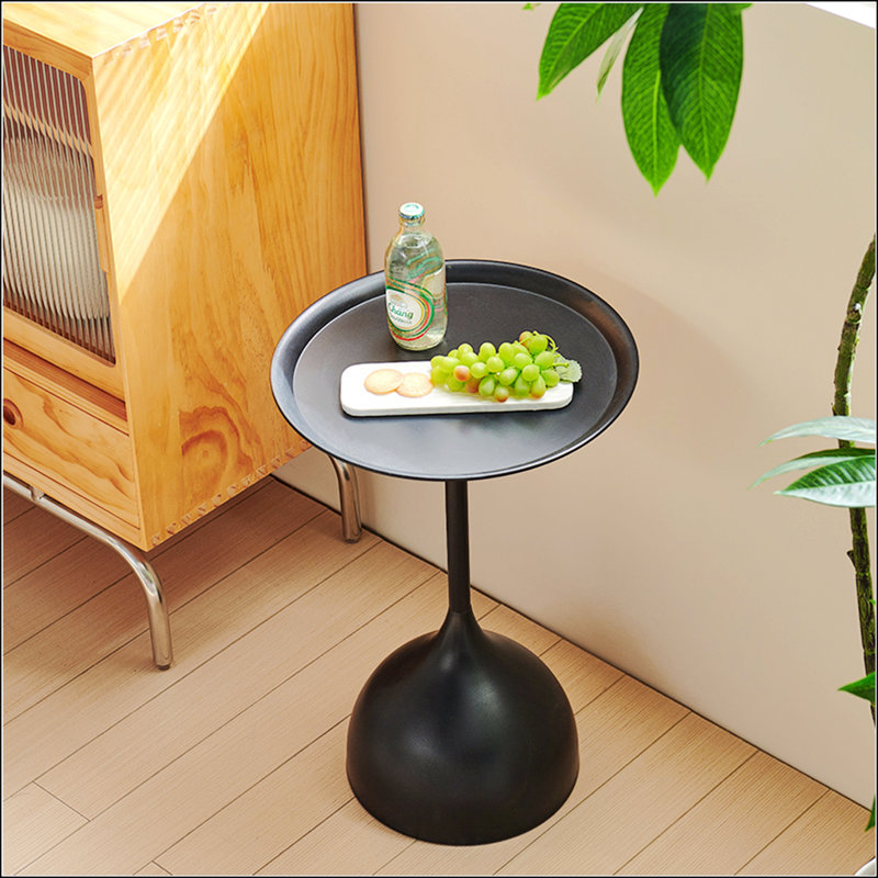 Table d'appoint noire