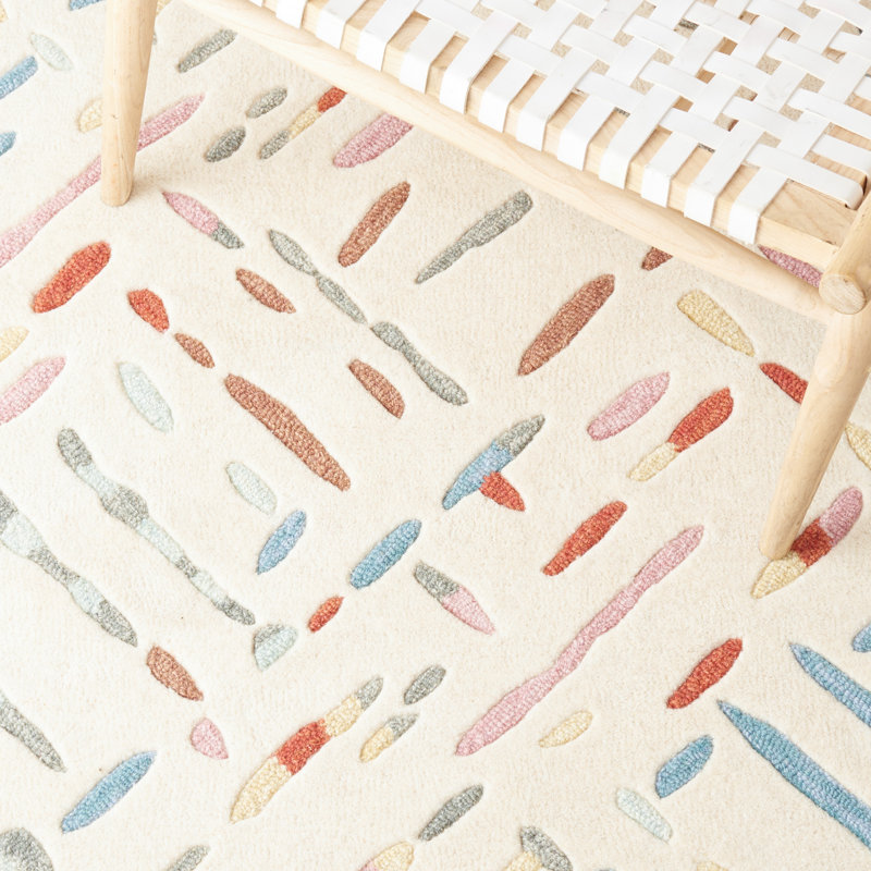 Ivory and Blue Hand-Tufted Wool 8' x 10' Area Rug