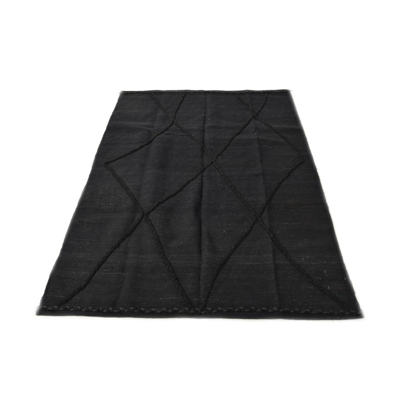 Tapis noir Newsom