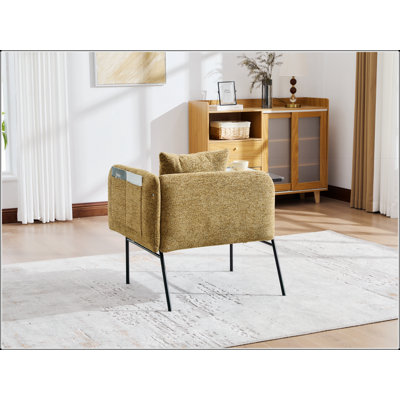Chaise de loisirs moderne rembourrée avec petite table, coussin de dossier et poches latérales, parfaite pour le salon, la chambre à coucher ou le jardin.