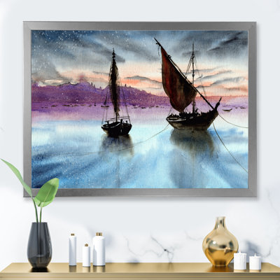 Voilier dans la mer en soirée avec la ville - reproduction sur toile