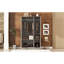 Armoire élégante et fonctionnelle à 3 portes avec tablettes, idéale pour le rangement et l'organisation de la chambre à coucher