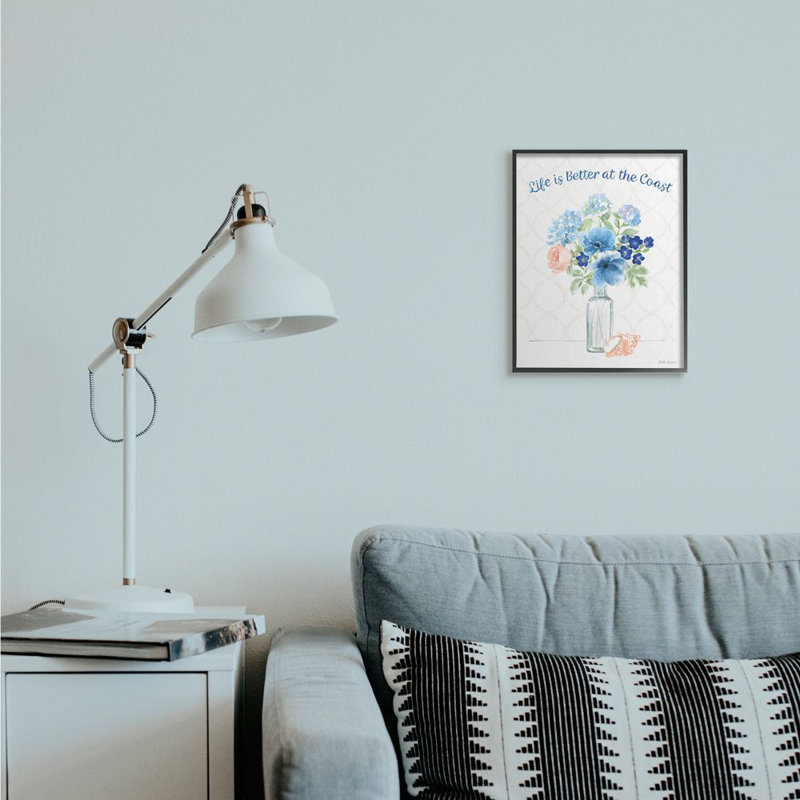 «Better at the Coast Nautical Arrangement Floral Greeting» par Avery Tillmon - impression d'art graphique, H 14 po x l 11 po