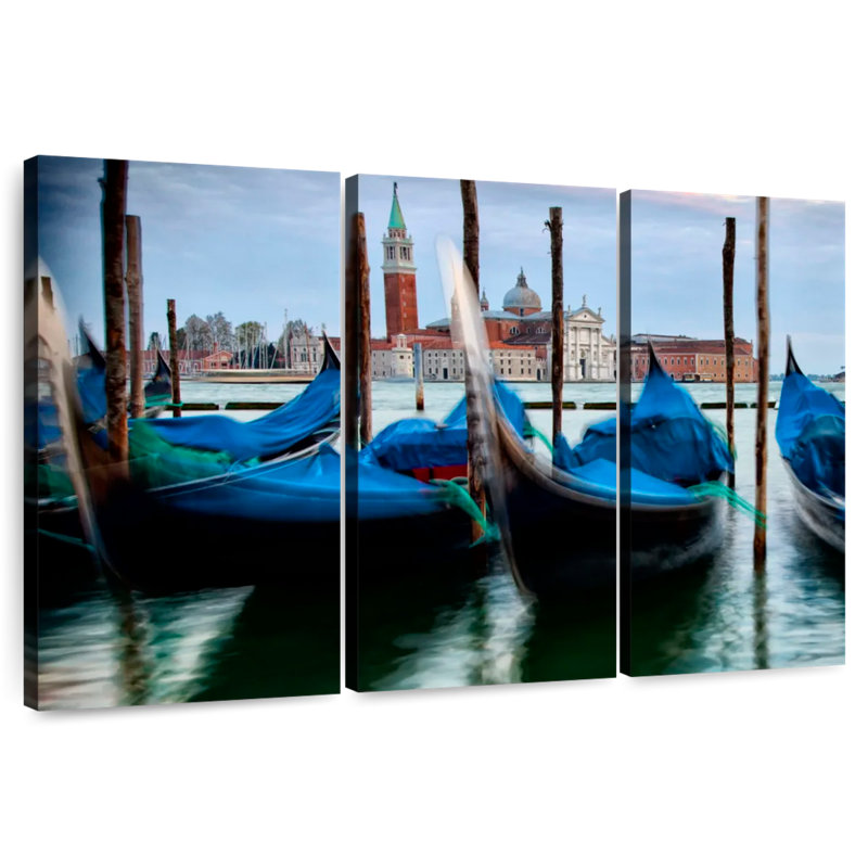 Mehar Gondolas By San Marco Square Venise Italie, H 24 po x l 38 po