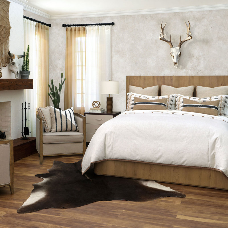 Levi Woven Tacked Comforter, Super Queen Comforter