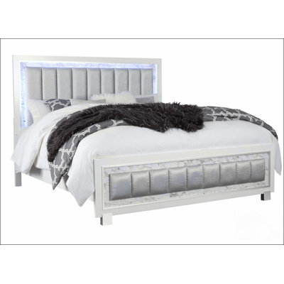 Skye Marble White Full Bed