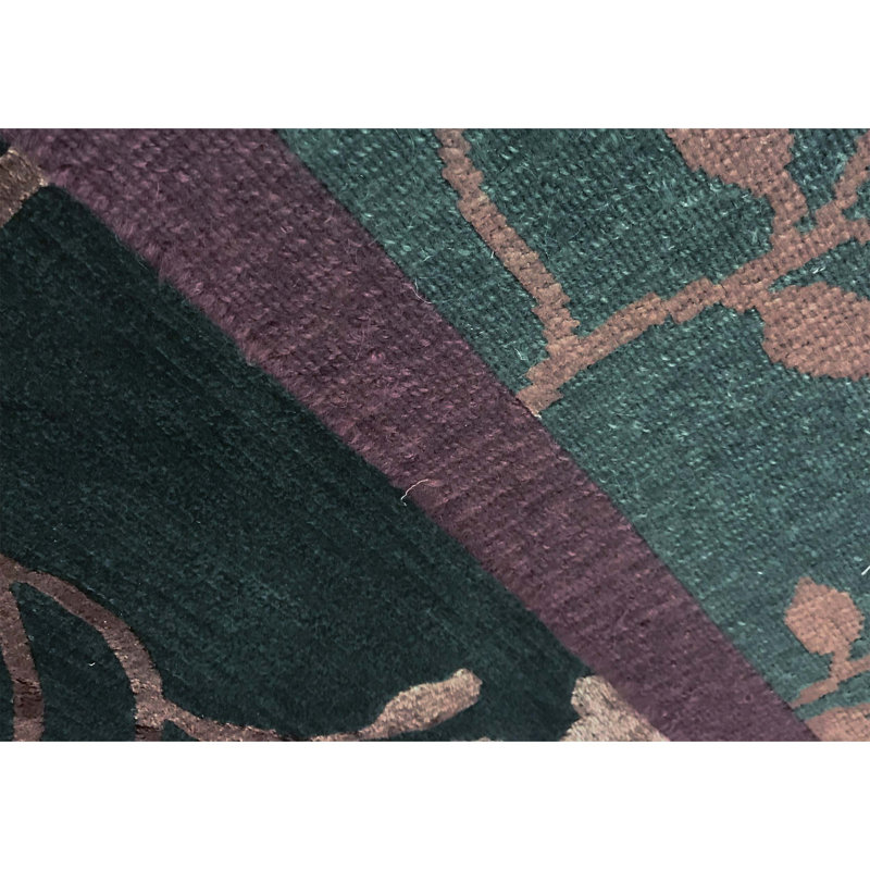 Floral Area Rug in Gray/Beige