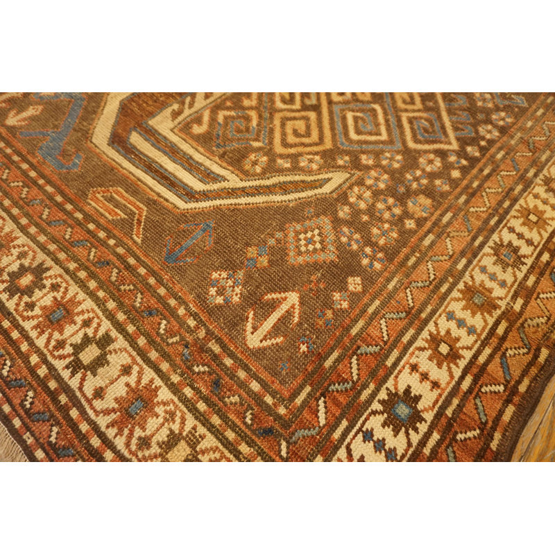 Tapis brun Shirvan