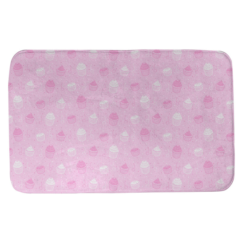 Tapis pour salle de bain petits gâteaux Mcguigan, l 21 po x L 34 po, Rose / blanc cassé