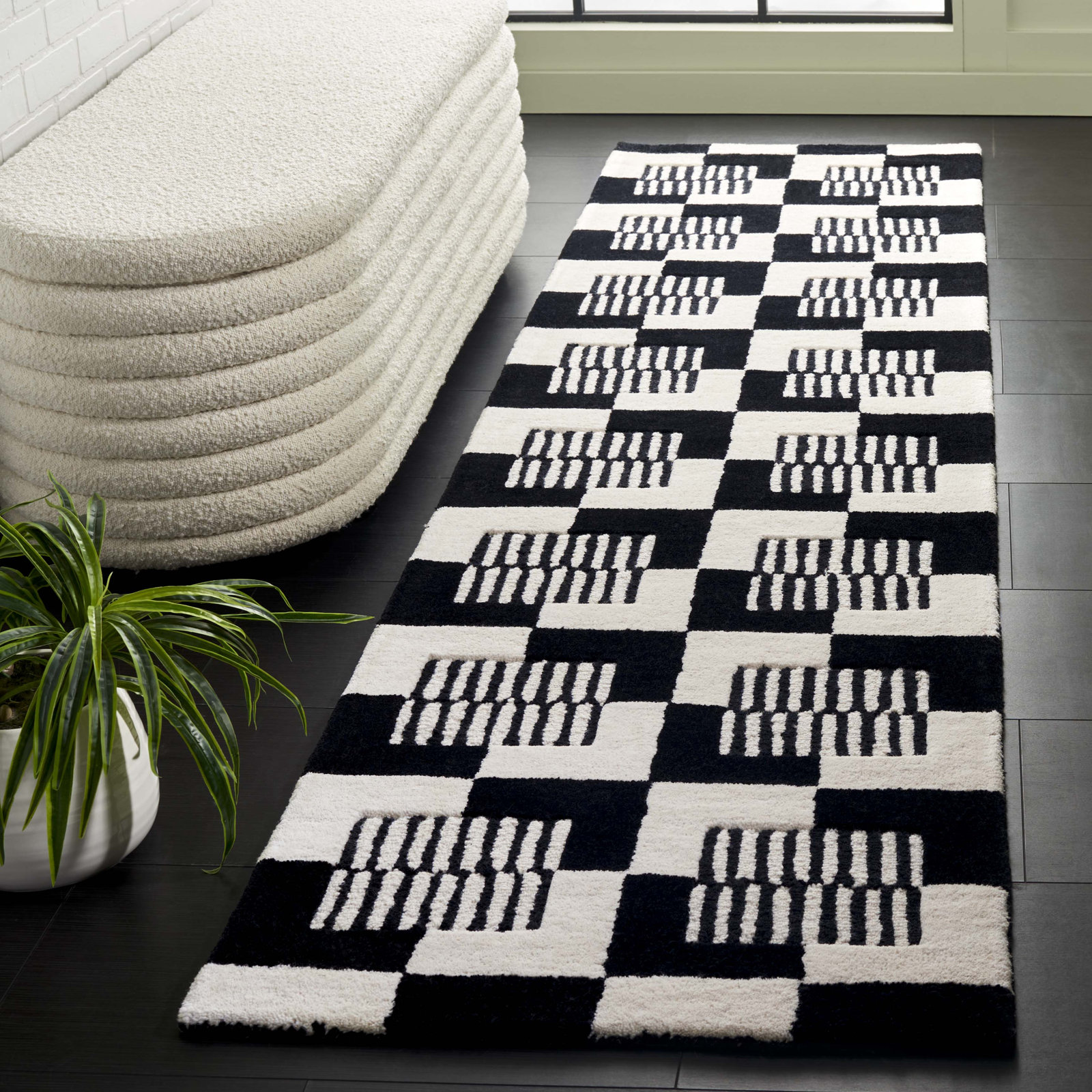 Harton Hand-Tufted Geometric Rug, Runner 2'3" x 9'