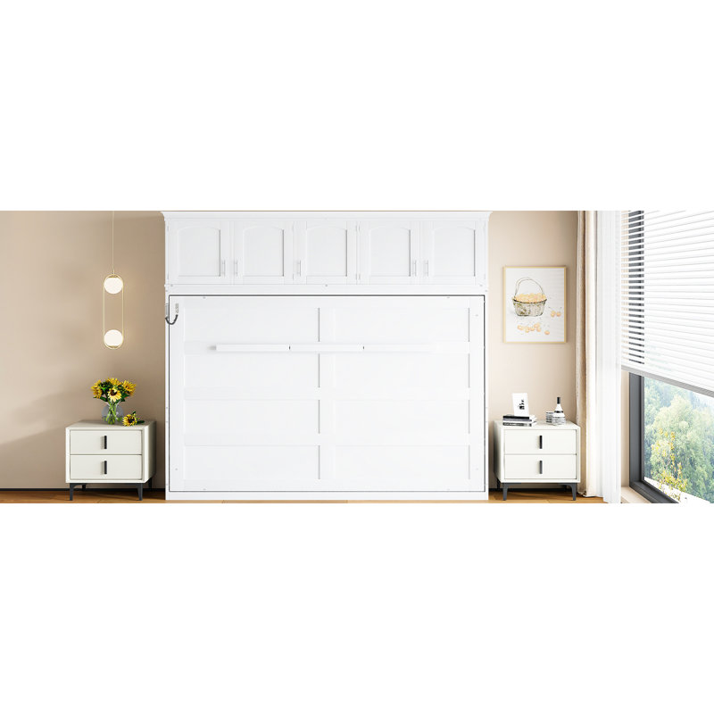 Grand lit mural en blanc, option d'espace pour la gymnastique à domicile, construction avec lit blanc en contreplaqué, chambre d'amis Solution, absorption des lattes flexibles