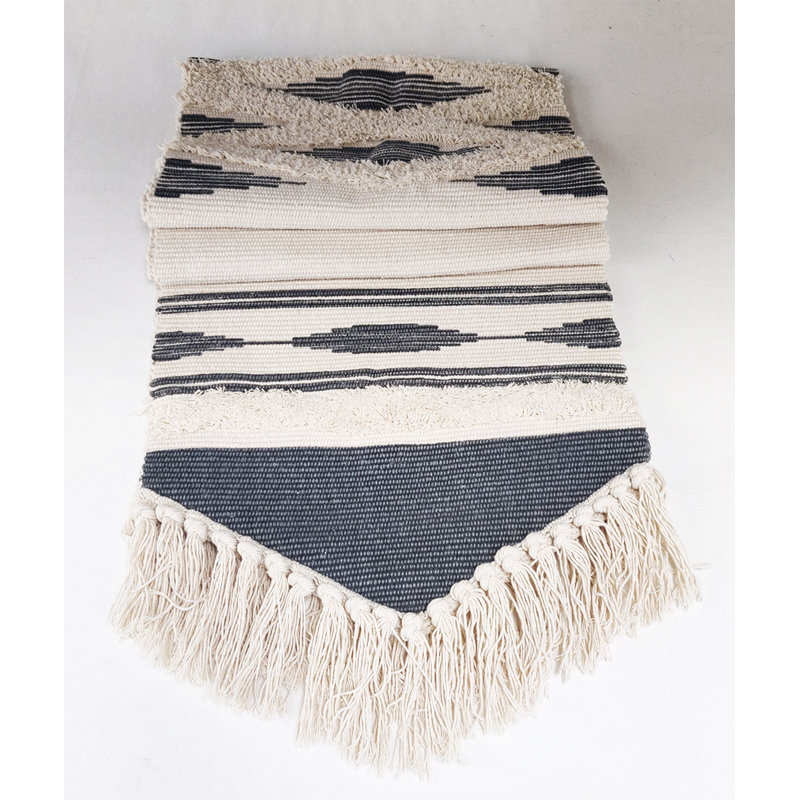 Chemin de table en coton blanc à motif géométrique avec pampilles l 14 po x L 71 po, Noir