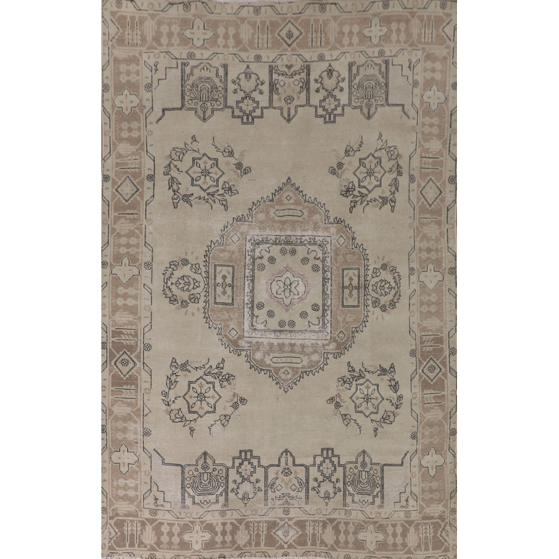 Tapis traditionnel en laine vieilli 7 x 10