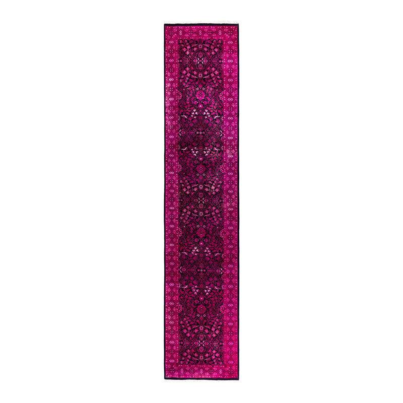 Tapis de couloir surteint rose foncé \/ noir 2 pi 6 po x 12 pi 3 po One-of-a-Kind