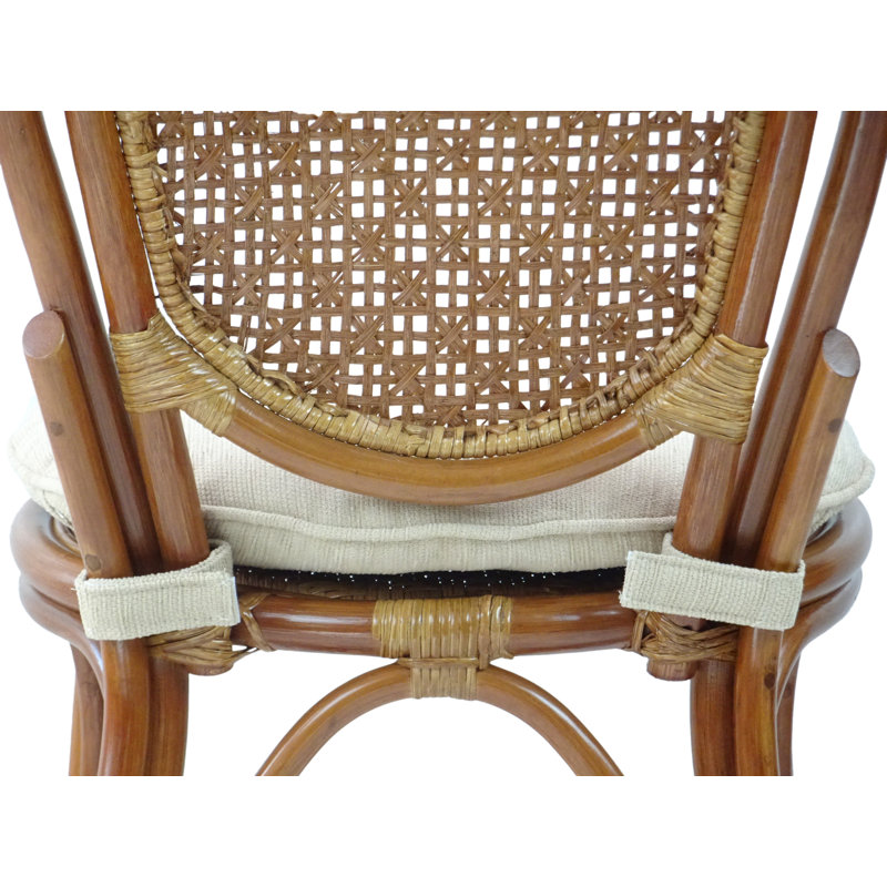 Chetana Glynda Round 37.5'' Dining Set, Colonial, Colonial