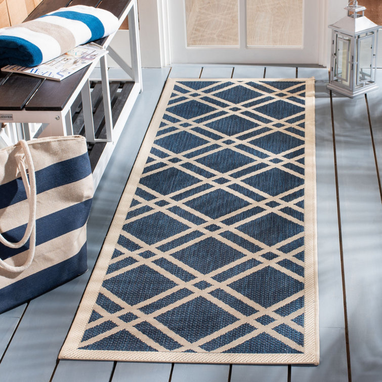 Vondrus Performance Geometric Indoor/Outdoor Area Rug