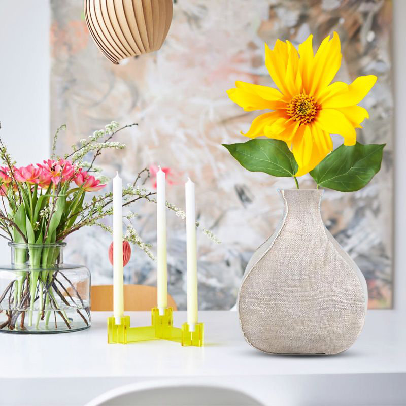 Doraelia Polyresin Table Vase
