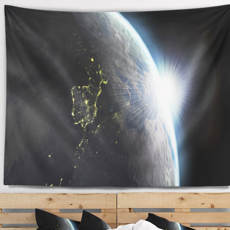 Vue de la terre avec tapisserie effet jour et nuit Abstract, H 50 po x l 60 po