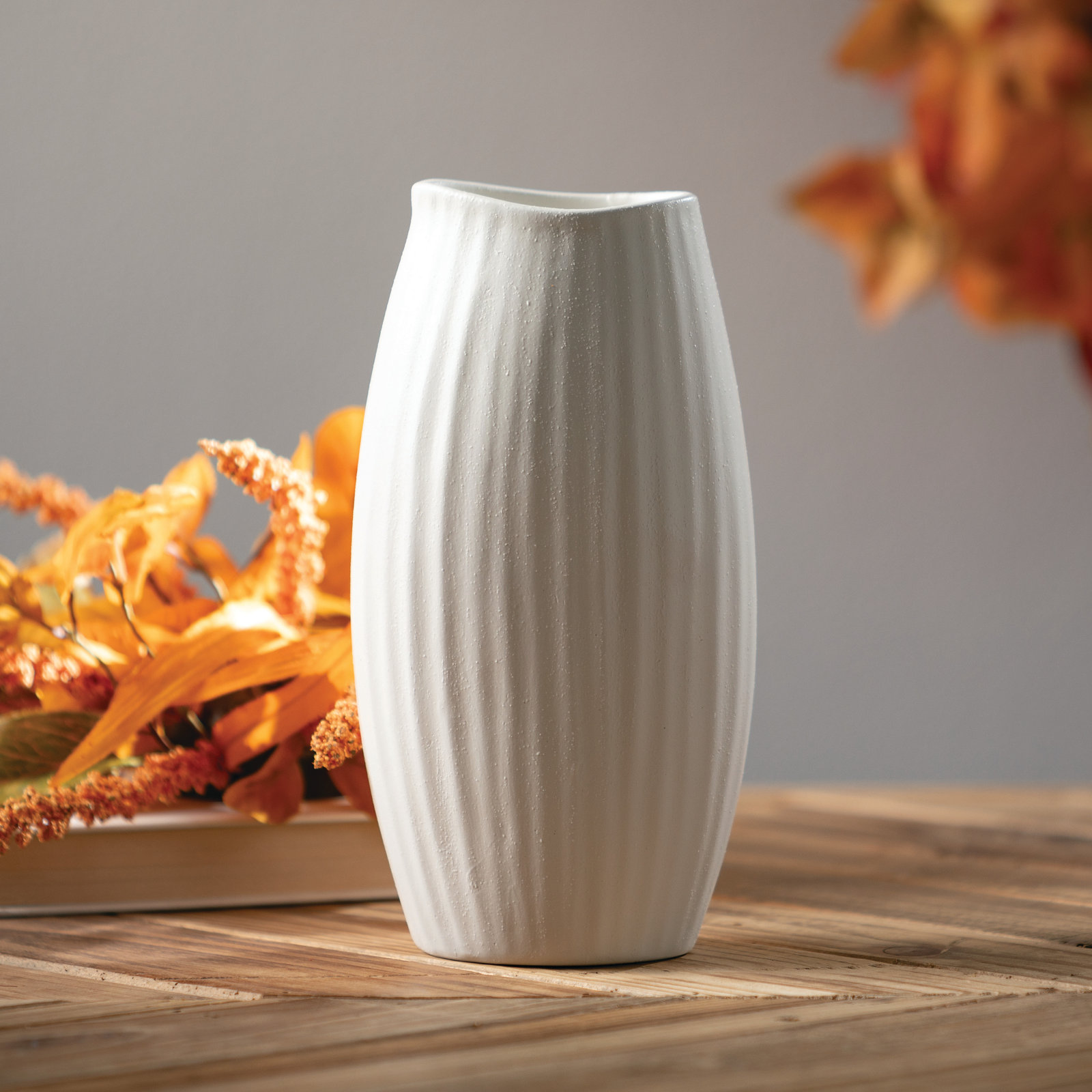 Ruebin 9'' Ceramic Table Vase, White