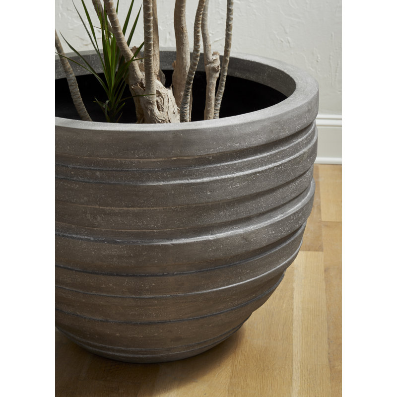 June Planter, Raw Gray, 20" H x 22" W x 22" D