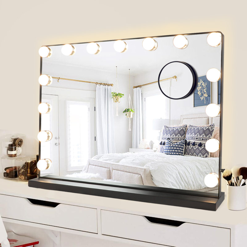 Miroir grossissant de maquillage / rasage Thatch 14/15 lumières, 17,32 po x 22,83 po, Noir