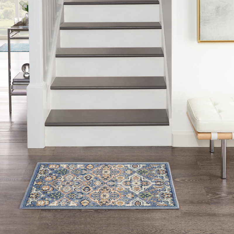 Ivelis Persian Area Rug, Rectangle 2' x 3'