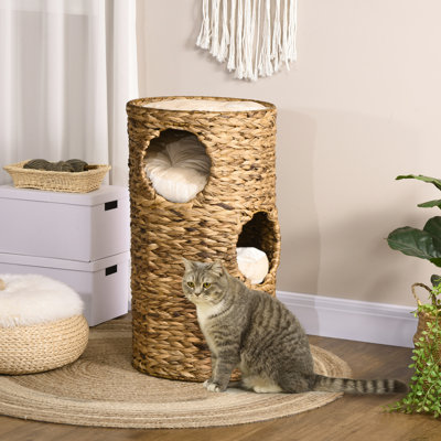 Arbre à chat avec trois cachettes et quatre lits - Structure en jacinthe d'eau tressée à la main, lit surélevé multicouche pour chatons, niche gain de place et coussins modernes et confortables pour un repos douillet