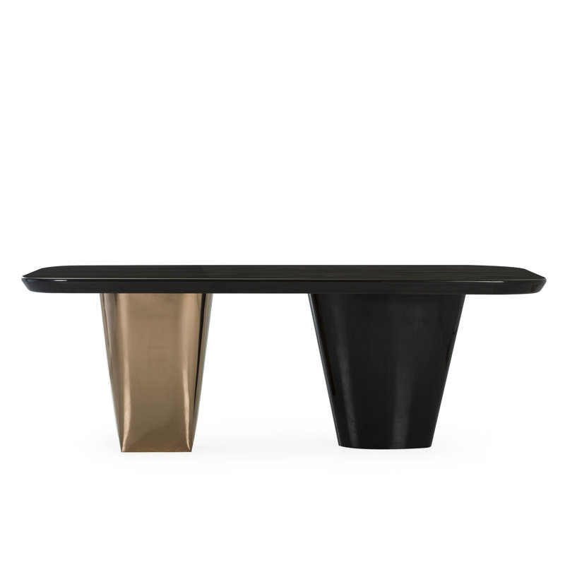 Wedigo Dining Table