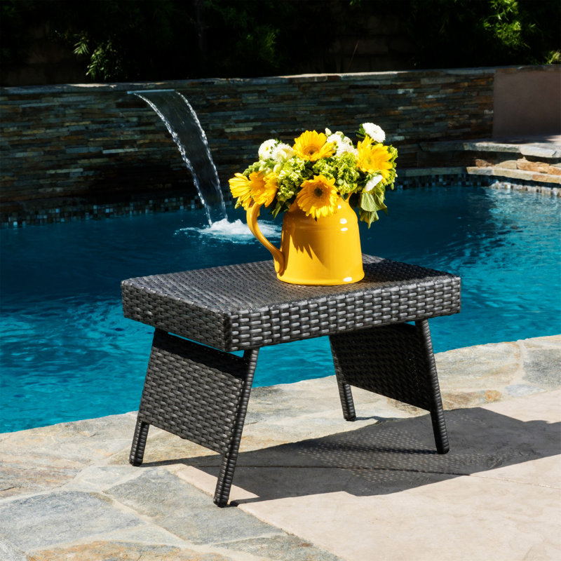 SALEM PE WICKER SNACK TABLE