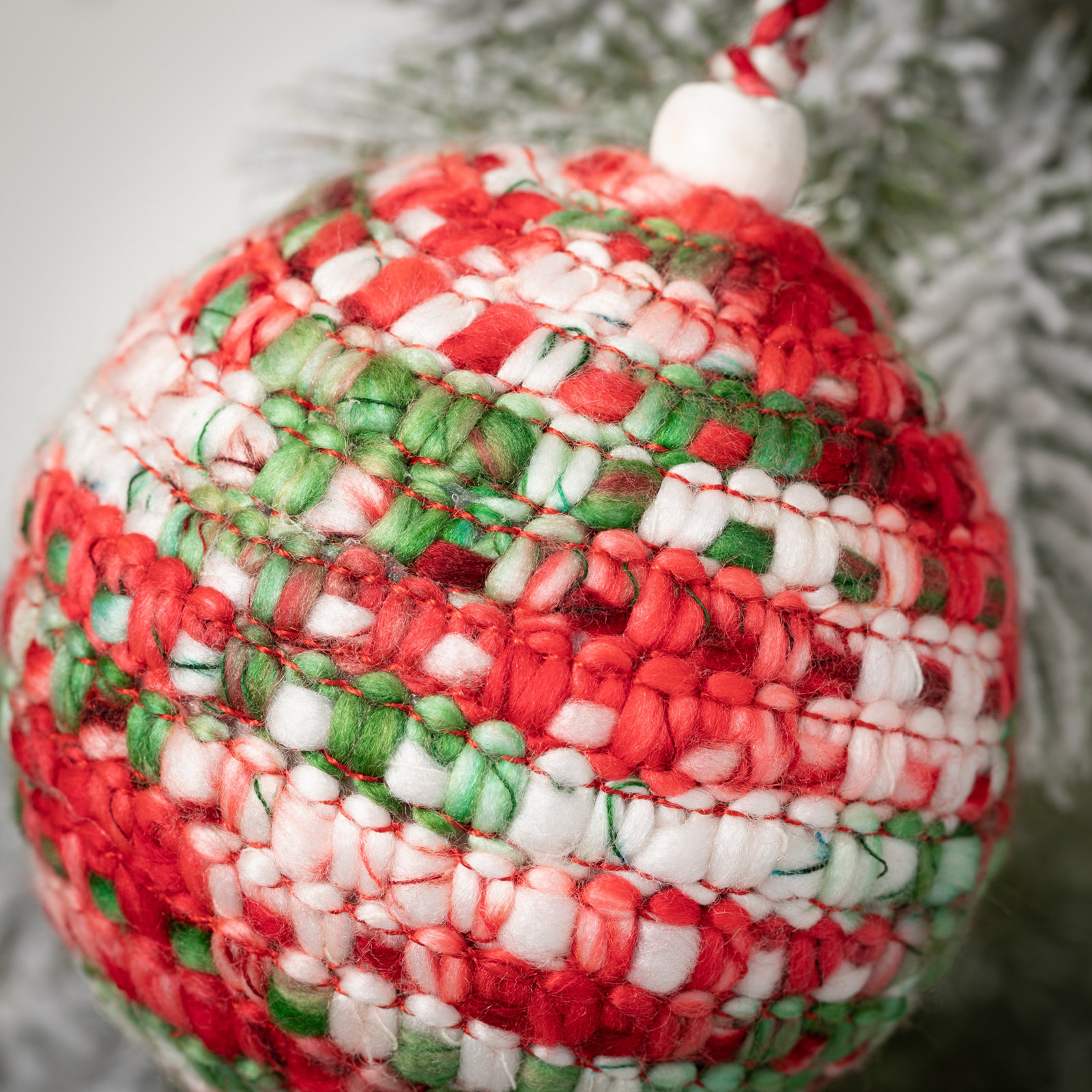 6" Bauble