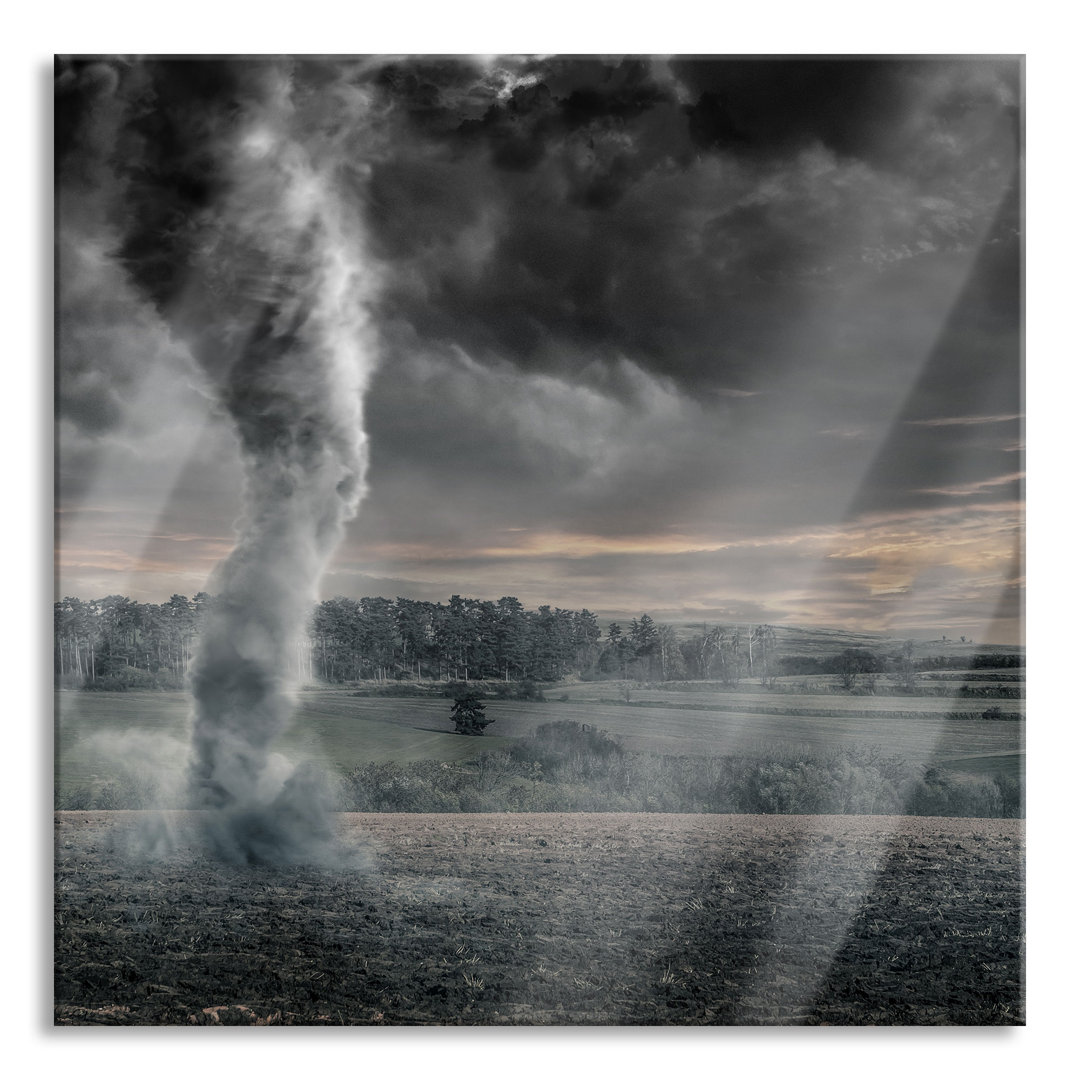 Glasbild Black Tornado auf einem Feld