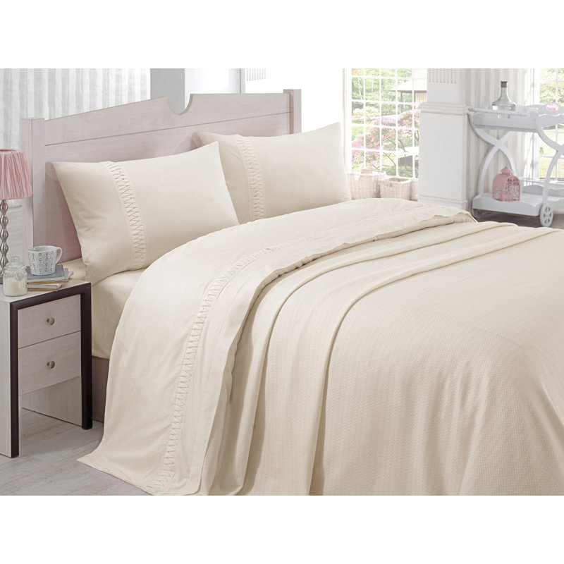 Ensemble 100% coton piqué Cydnei, Courtepointe 67 po x 94 po + 2 pièces supplément, Beige