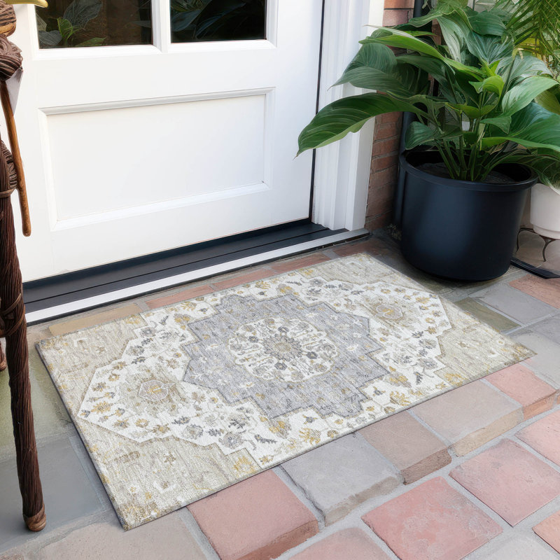Tapis intérieur / extérieur lavable à la machine Chayden ACN985, Rectangle 1 pi 8 po x 2 pi 6 po