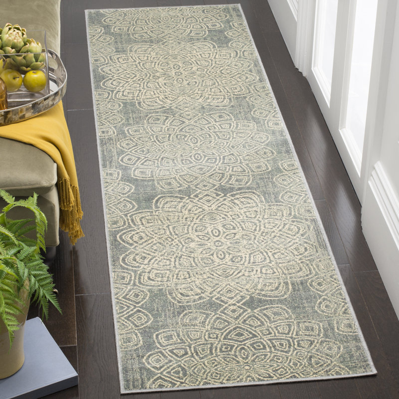 Tapis gris clair Avalon, Tapis de couloir 2 pi 2 po x 8 pi