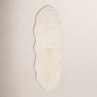 Mera White Handmade Sheepskin Rug