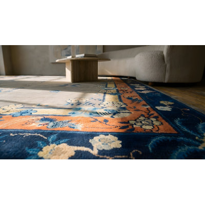 Tapis chinois à motif floral antique gris