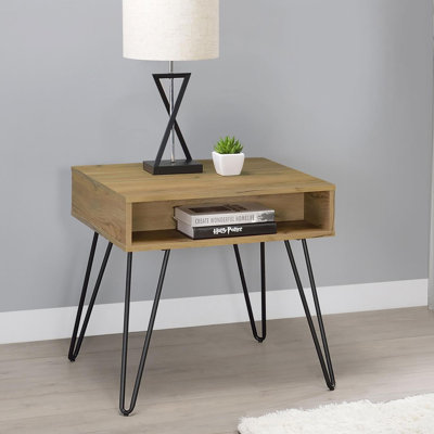 Table de bout carrée en chêne doré et noir avec construction durable et design moderne pour les salons et les chambres