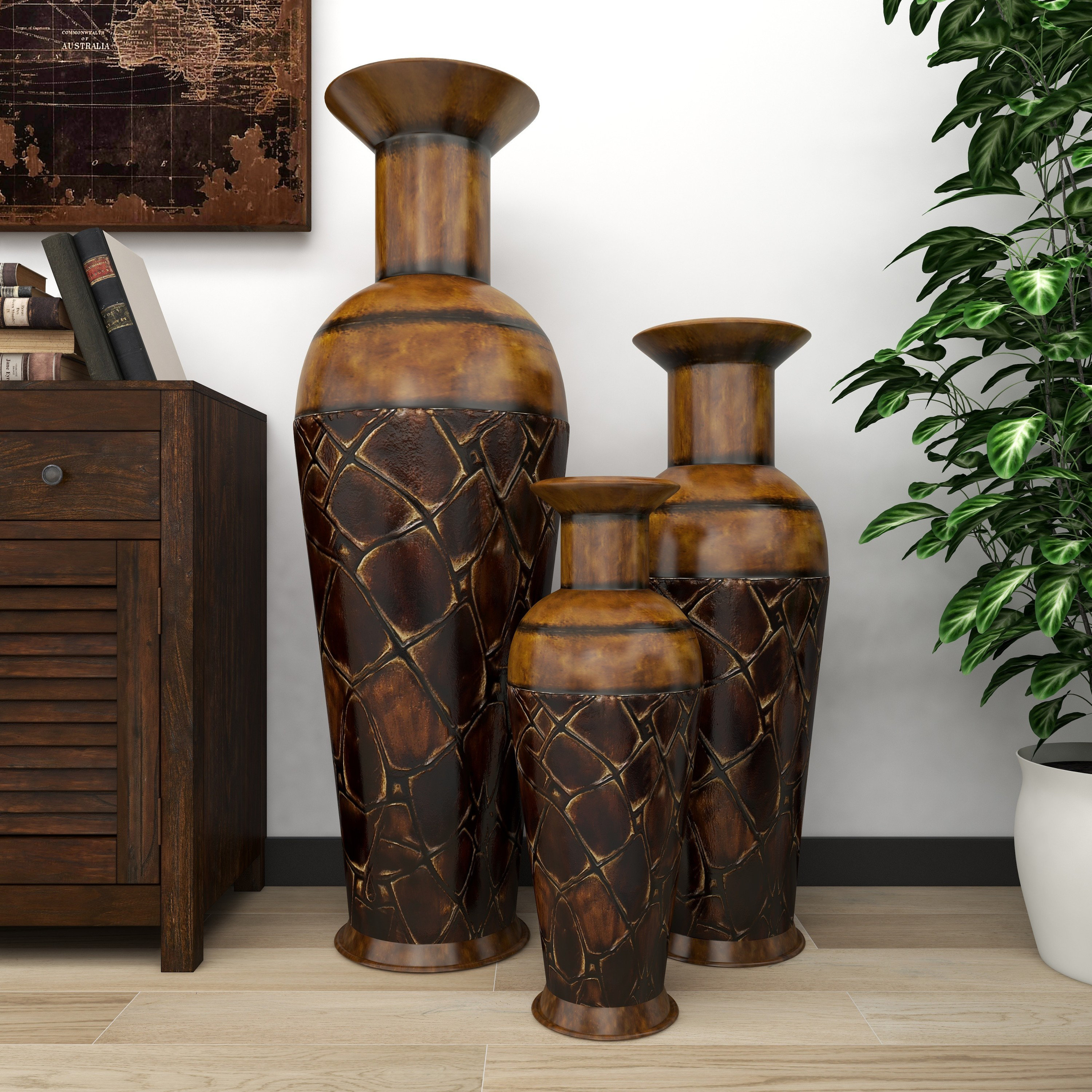 Astoria Grand Vase de plancher décoratif en métal pour l'intérieur et l